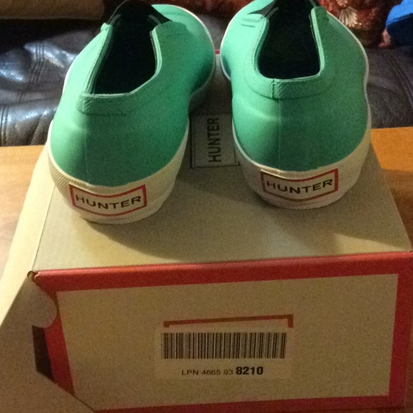 NWB Hunter slip on boat shoes size 8 - Picture 2 of 4